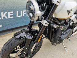 2024 Triumph BONNEVILLE SPEED TWIN 1200 White