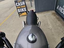 2019 ROYAL ENFIELD (SEE ALSO ENFIEL INTERCEPTOR 650 CLASSIC Silver