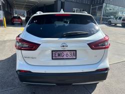 2020 Nissan
                QASHQAI Ti