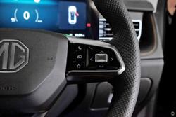 2025 MG
                HS Hybrid+ Essence