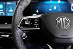 2025 MG
                HS Hybrid+ Essence