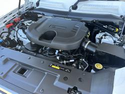 2024 Land Rover Defender 110 D250 Hard Top S