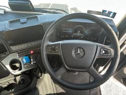 2025 Mercedes-Benz Actros 2646 2646LS Pure