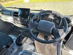 2025 Hino 616 - 300 Series 616