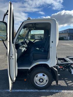 2025 Hino 616 - 300 Series 616