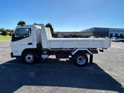 2025 Fuso Canter 815