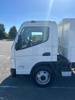 2025 Fuso Canter 815