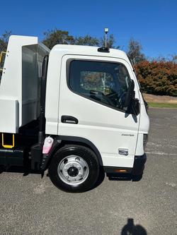 2025 Fuso Canter 815