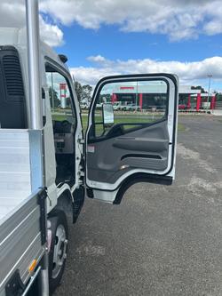 2025 Fuso Canter Canter 515 Alloy Tray