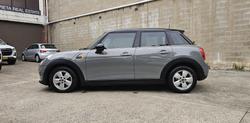 2016 MINI Hatch Cooper F55 Moonwalk Grey