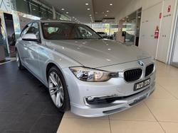 2014 BMW
                3 Series 320i Sport Line
