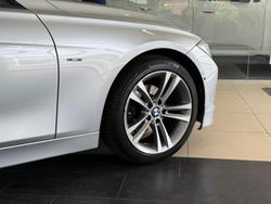 2014 BMW
                3 Series 320i Sport Line