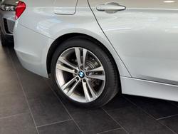 2014 BMW 3 Series 320i Sport Line