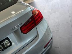 2014 BMW
                3 Series 320i Sport Line