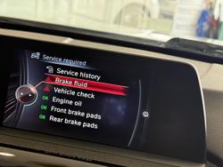 2014 BMW
                3 Series 320i Sport Line