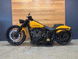 2025 Harley-davidson FXBR BREAKOUT (117) Yellow