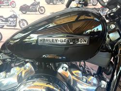 2025 Harley-davidson FXBB STREET BOB (117) Vivid Black