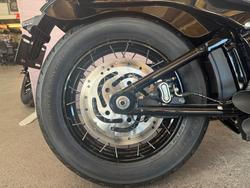 2025 Harley-davidson FXBB STREET BOB (117) Vivid Black