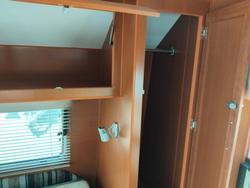 2011 Paramount Classic 17Ft Couples Van With Queen Bed And Front Lougne