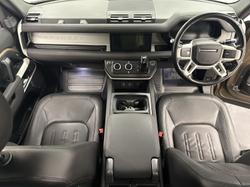 2021 Land Rover Defender 110 D300 SE
