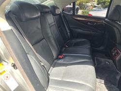 2007 Lexus LS 460 USF40R Silver