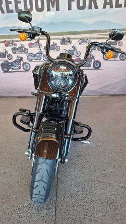 2025 Harley-davidson FLHRXS ROAD KING SPECIAL Vivid Black