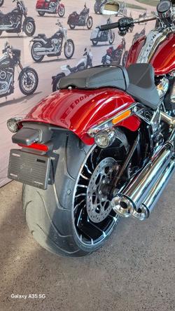 2025 Harley-davidson FXBR BREAKOUT (117) BRILLIANT RED