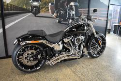 2025 Harley-davidson FXBR BREAKOUT (117) VIVID BLACK