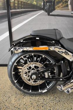2025 Harley-davidson FXBR BREAKOUT (117) VIVID BLACK