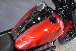2025 Harley-davidson FXBR BREAKOUT (117) BRILLIANT RED