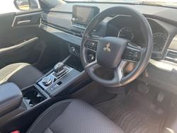 2023 Mitsubishi Outlander