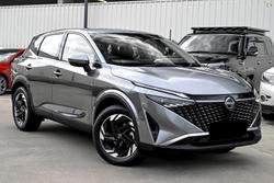 2025 Nissan
QASHQAI ST-L