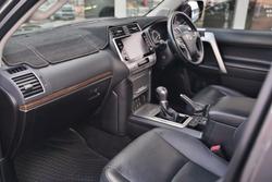 2021 Toyota Landcruiser Prado VX