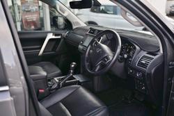 2021 Toyota Landcruiser Prado VX