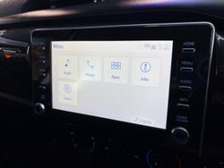 2021 Toyota
                Hilux SR