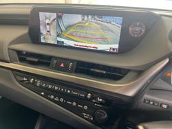 2019 Lexus ES ES300h Sports Luxury