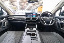 2025 LDV D90 Executive