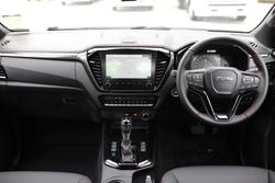 2025 Isuzu D-MAX X-TERRAIN