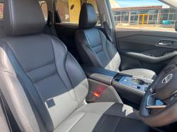 2025 Nissan X-TRAIL ST-L