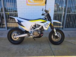 Husqvarna 701 Supermoto