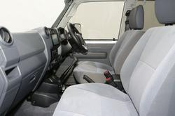 2025 Toyota Landcruiser GXL