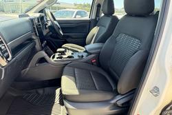 2023 Ford Everest Ambiente