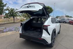 2023 Toyota bZ4X YEAM15R AWD