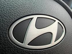 2025 Hyundai STARIA LOAD Premium