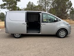 2025 Hyundai STARIA LOAD Premium