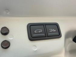 2025 Hyundai STARIA LOAD Premium