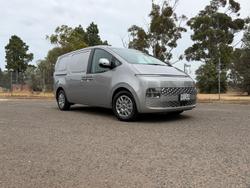2025 Hyundai STARIA LOAD Premium