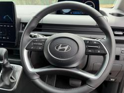 2025 Hyundai STARIA LOAD Premium