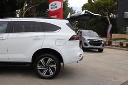 2025 Isuzu MU-X LS-T