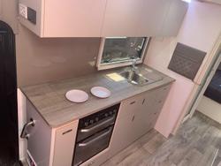 2025 Essential Caravans Cruiser V10 22'10'